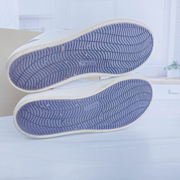 Like New - Vessi - 100% Waterproof Soho Sneaker - Size W05 - Picture 4 of 11